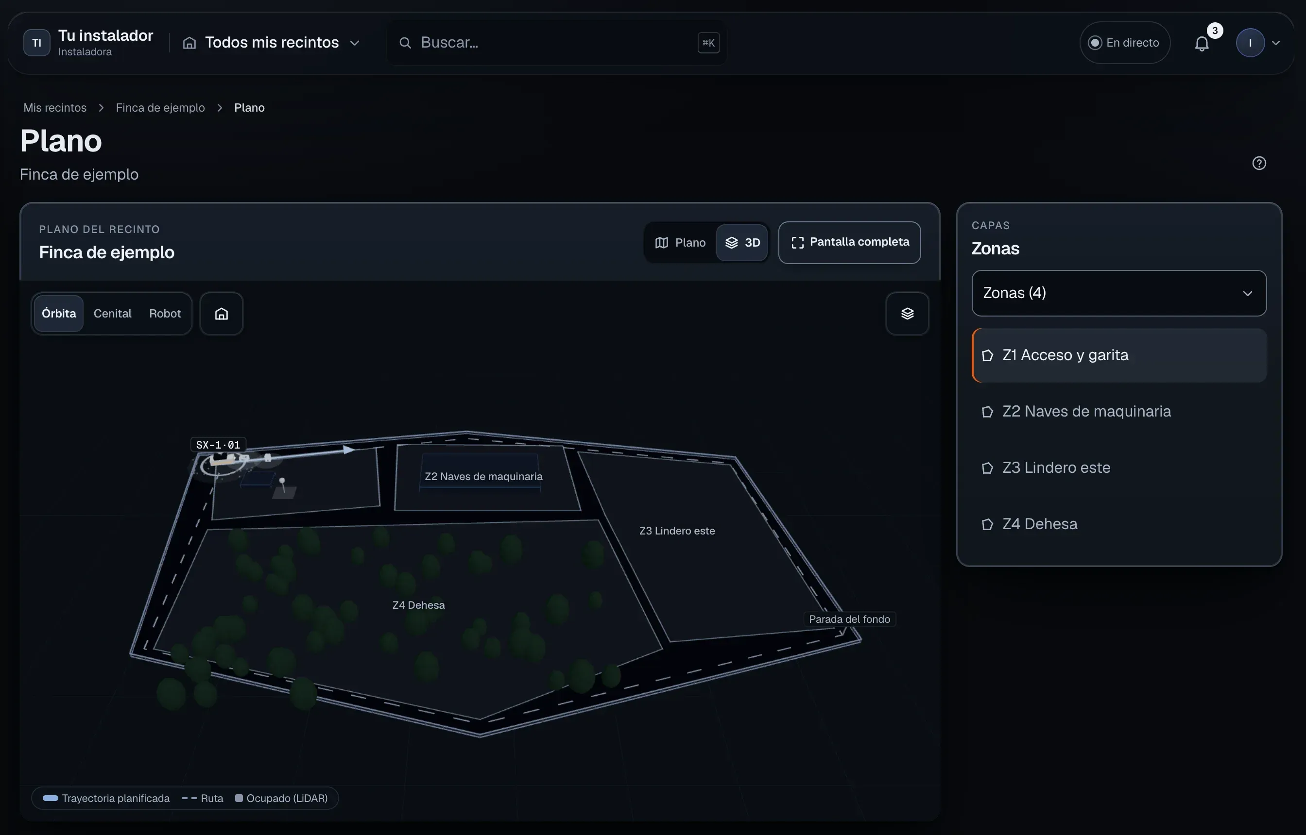 Maqueta de SeaX Field: el plano 3D de la Finca de ejemplo con sus cuatro zonas, el robot SX-1·01 en su ruta y la capa «Zonas» abierta.